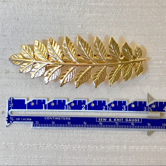 🌿Fern Leaf Hair Barrette 🌿 - Picture 5 of 8